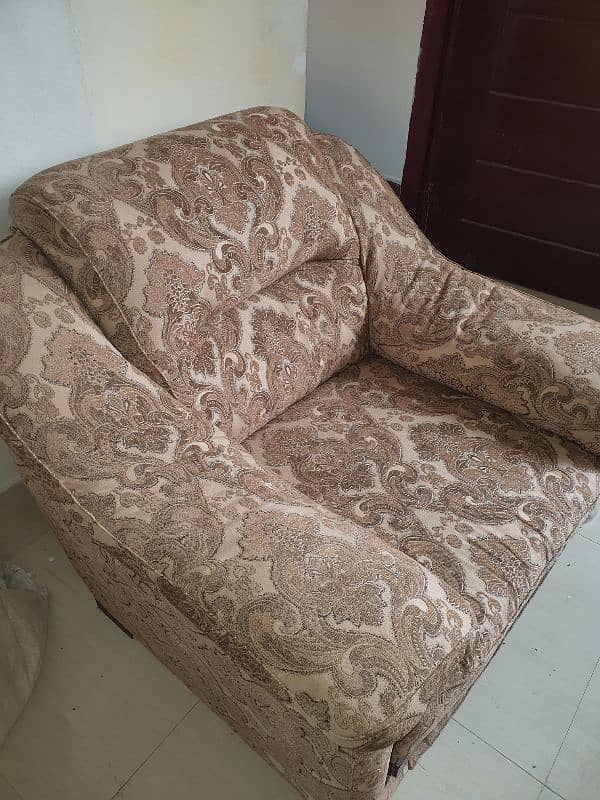 5 seeter sofa set 7