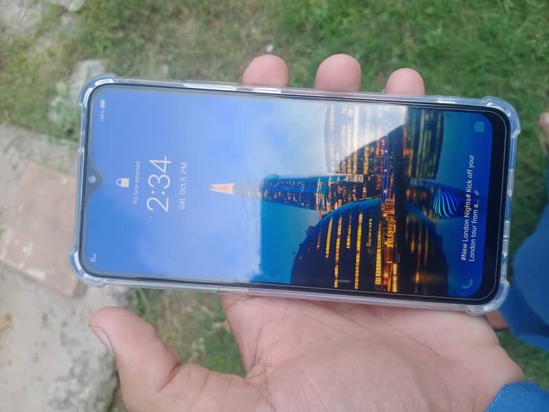 Vivo S1 original, 4,128 ,pta approved, 9/10 condition. 2