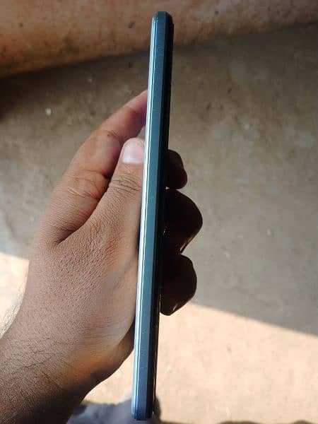 Vivo y21 4