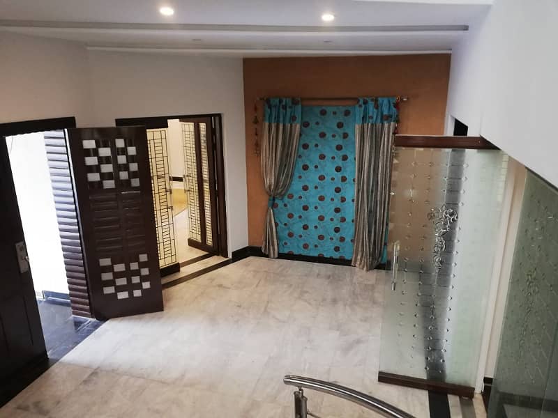 1 Kanal Beautifully Designed House With 100% Original Pics Available For Rent In DHA Lahore 3