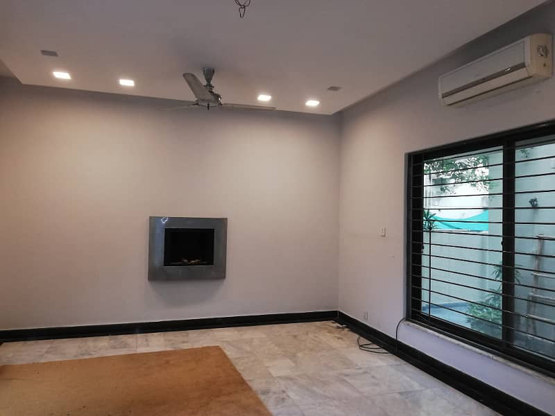 1 Kanal Beautifully Designed House With 100% Original Pics Available For Rent In DHA Lahore 17