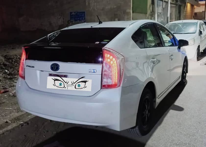 Toyota Prius 2013 reg 2017 9