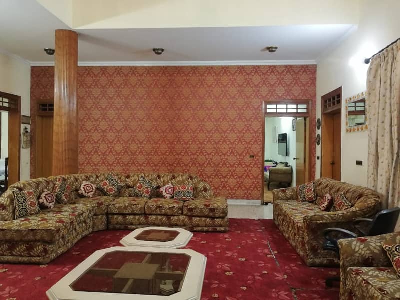 DHA Lahore 2 Kanal Owner Build Design House With 100% Original Picture Available For Sale 8