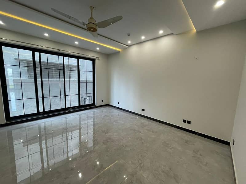 DHA Lahore 2 Kanal Brand New Mazher Munir Design House Fully Furnished And Full Basement With 100% Original Pics Available For Sale 7