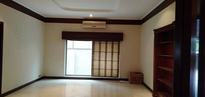 1 Kanal Super Out House Prime Hot For Sale dha Phase5 0