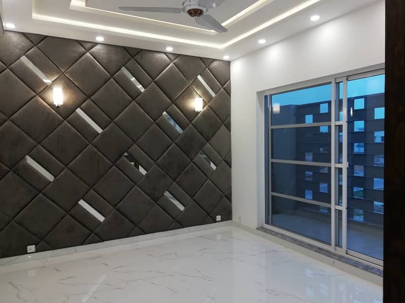 1 Kanal Modern out Design House Prime Hot For Sale Sui Gas Phase1 18