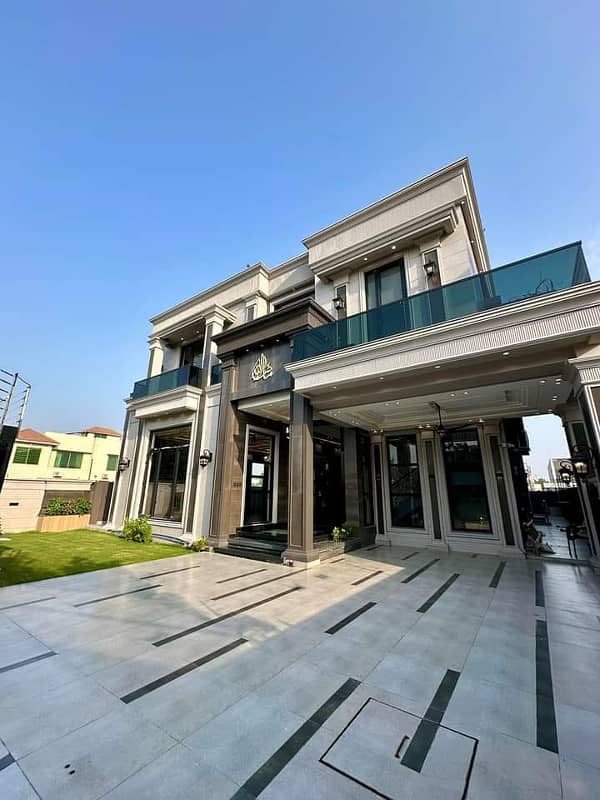 10 Marla Ultra Modern Super Luxurious Bungalow For Sale In DHA Defence 0