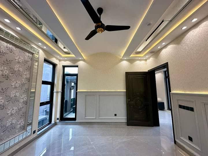 10 Marla Ultra Modern Super Luxurious Bungalow For Sale In DHA Defence 11