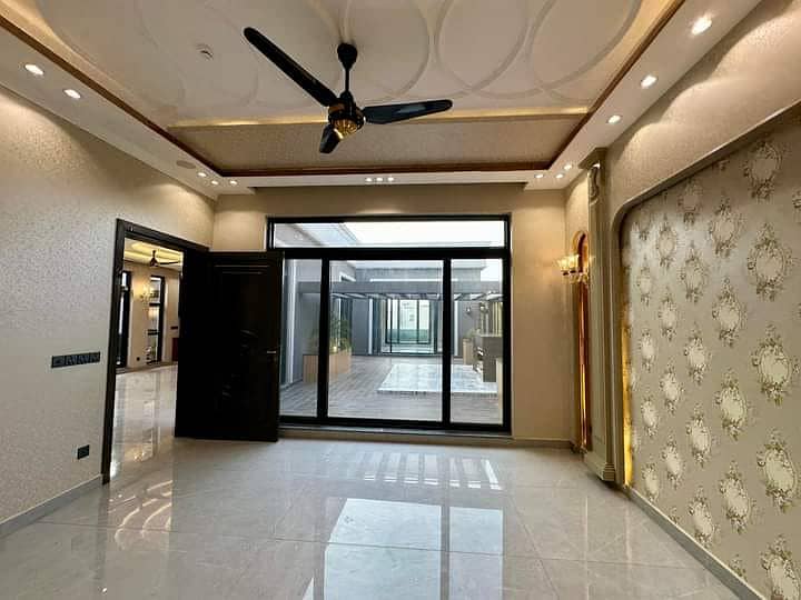 10 Marla Ultra Modern Super Luxurious Bungalow For Sale In DHA Defence 12