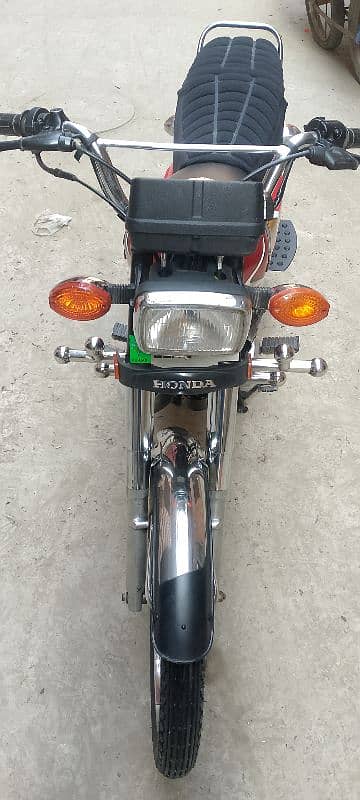 lunch condition 125 Honda for sale 175000 10