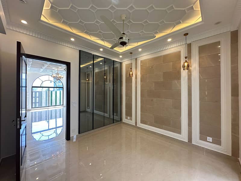 5 Marla Ultra Modern Super Luxurious Bungalow for Sale in DHA Defence 8