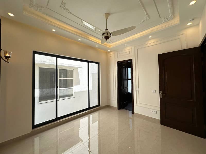 5 Marla Ultra Modern Super Luxurious Bungalow for Sale in DHA Defence 24