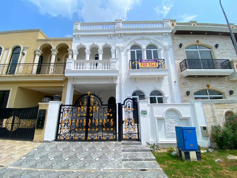 5 Marla Ultra Modern Super Luxurious Bungalow for Sale in DHA Defence 0