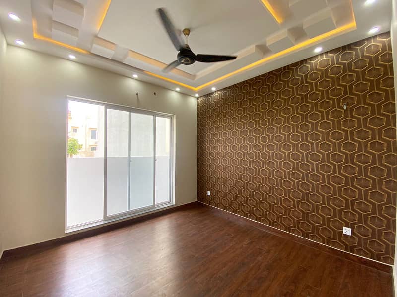 5 Marla Ultra Modern Super Luxurious Bungalow for Sale in DHA Defence 3