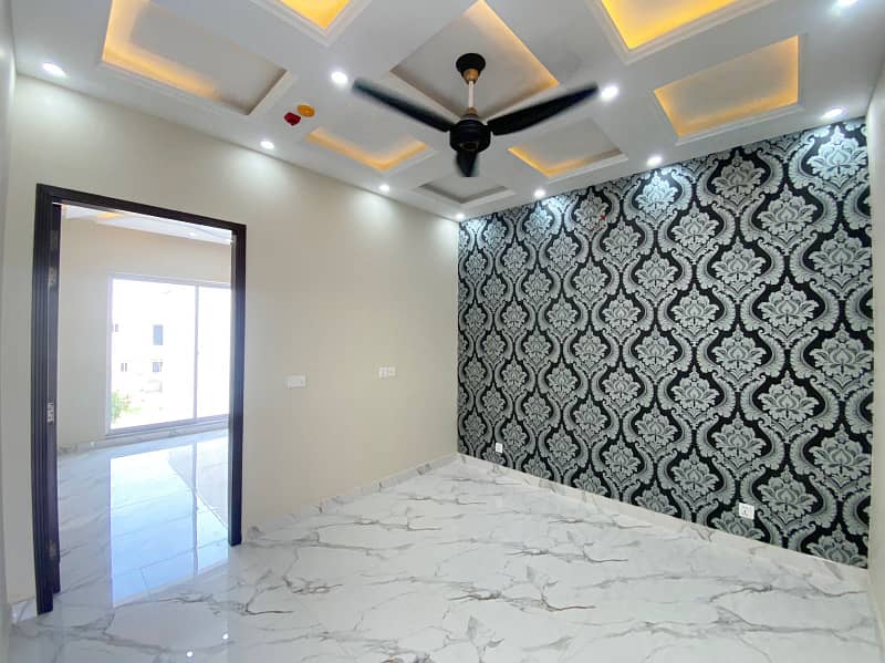 5 Marla Ultra Modern Super Luxurious Bungalow for Sale in DHA Defence 13