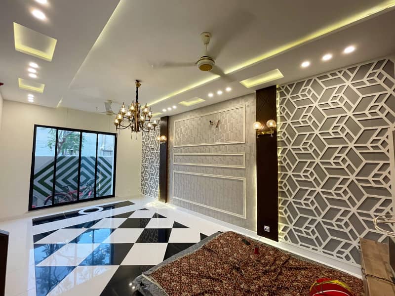 5 Marla Ultra Modern Super Luxurious Bungalow for Sale in DHA Defence 5