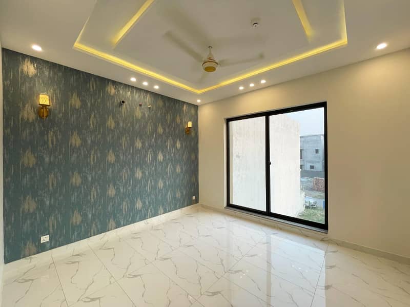 5 Marla Ultra Modern Super Luxurious Bungalow for Sale in DHA Defence 18