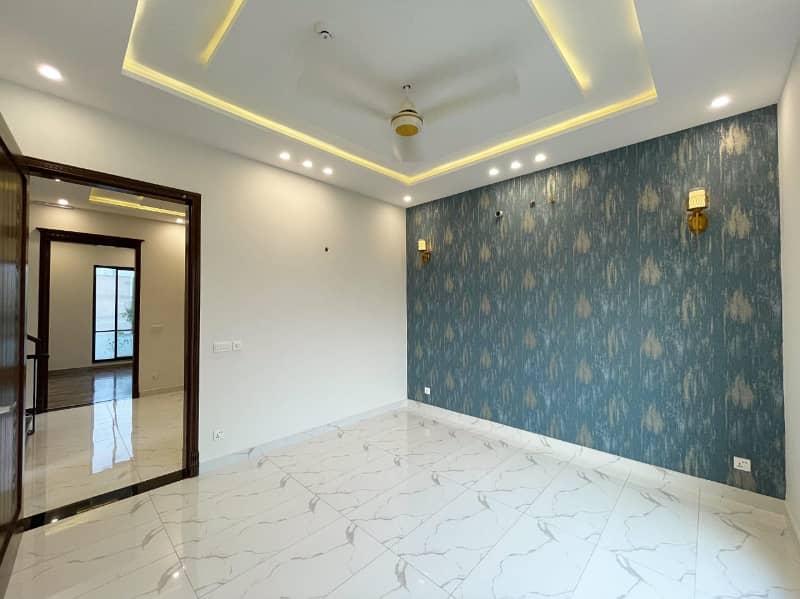 5 Marla Ultra Modern Super Luxurious Bungalow for Sale in DHA Defence 20