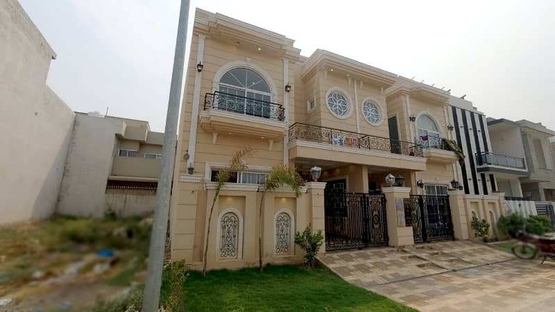 Prime Location In Green City - Block C House For Sale Sized 5 Marla 3