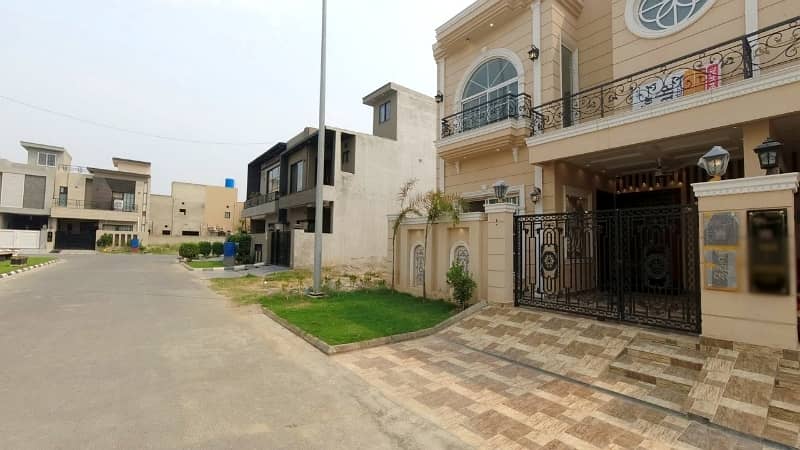 Prime Location In Green City - Block C House For Sale Sized 5 Marla 4