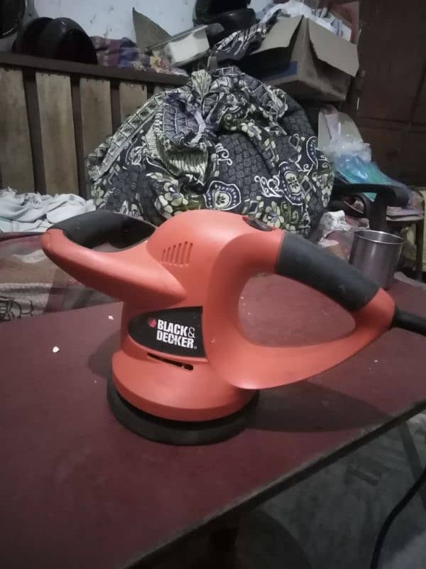 Black and decker car polisher 1