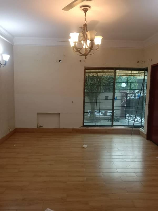 HOT LOCATION CORNER HOUSE FOR RENT IN GREEN CITY AVAILABLE AT RANA MURSLEEN ESTATE 5