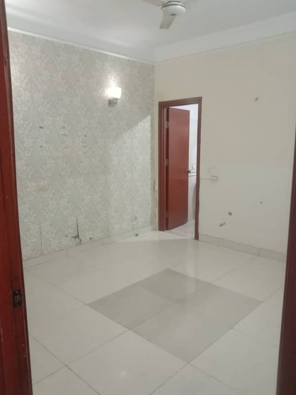 HOT LOCATION CORNER HOUSE FOR RENT IN GREEN CITY AVAILABLE AT RANA MURSLEEN ESTATE 7