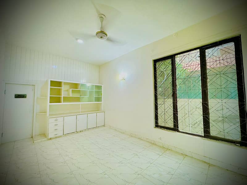 Kanal Corner House Sale In DHA Phase 1-E-Lahore 6