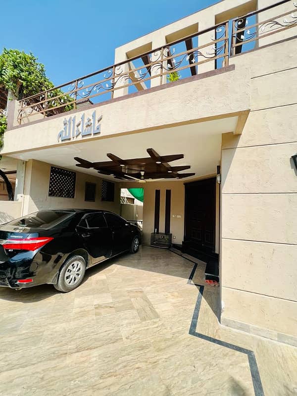 Prime Location 10 Marla House Sale In DHA Phase 5-D-Lahore 2