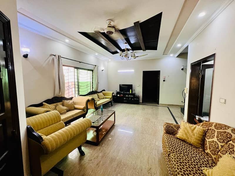 Prime Location 10 Marla House Sale In DHA Phase 5-D-Lahore 5