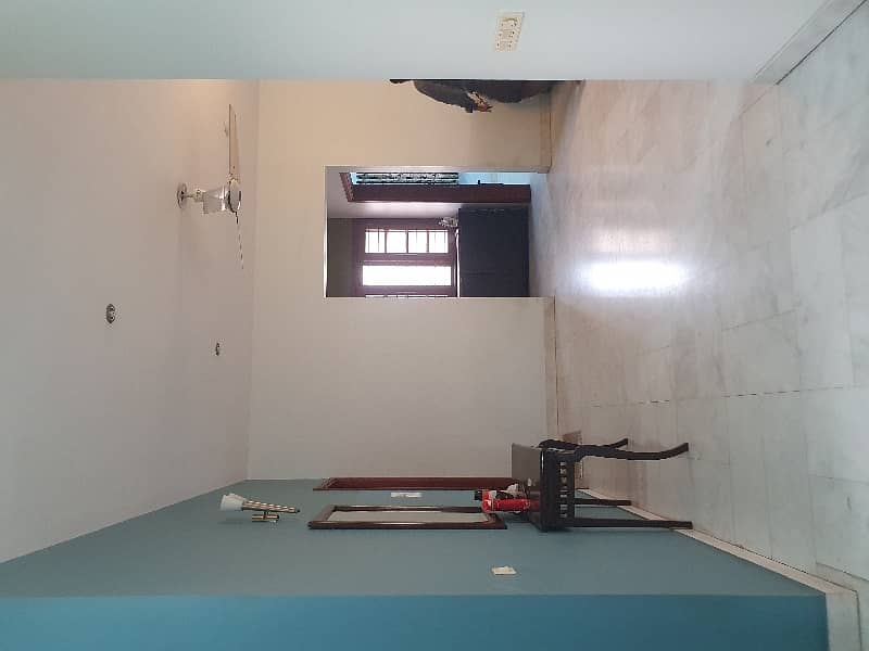 Semi Furnished 2 Bedrooms 500 Yards Portion In Phase 5 Near Dubai Embassy 0