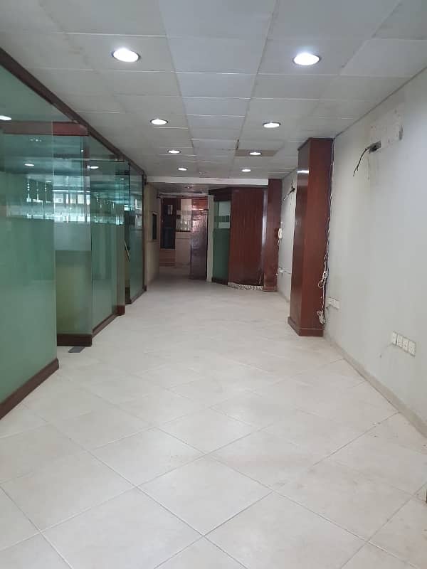 Office Floor Opposite PSO House Near Teean Talwar On Kh E Iqbal 4