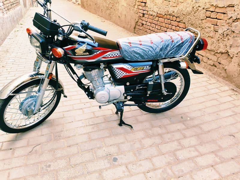 Honda CG125 2024 All Punjab Number 1