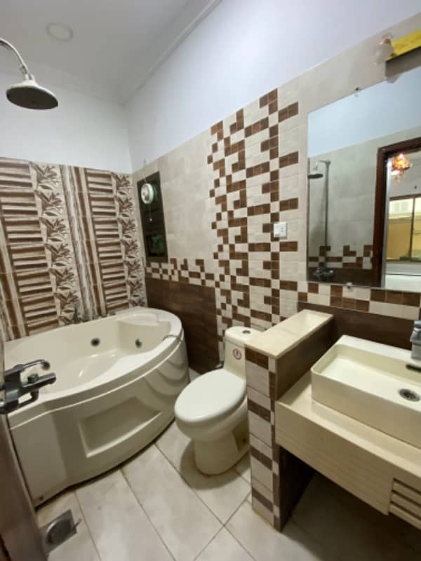 P-1 overseas block villa 272 sq yards for rent bahria town Karachi 3