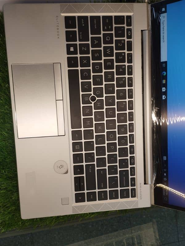 HP EliteBook 840 G7 Touch 4