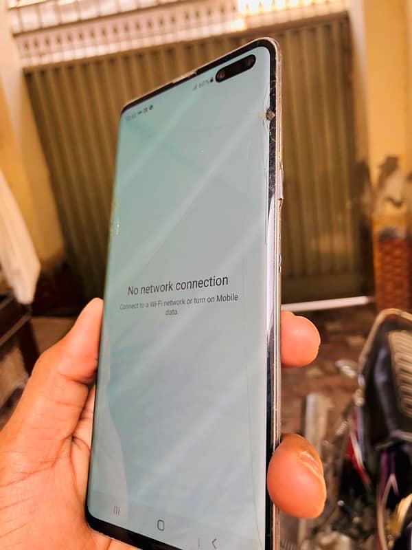 Samsung galaxy s10 5G 1