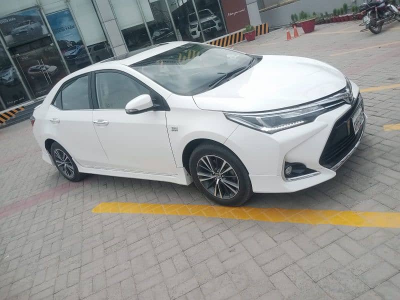 Toyota Altis Grande 2021 5