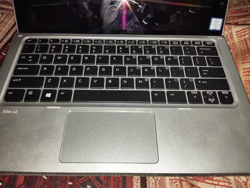 hp elite x2 7th gen 512gb ssd 8gb ram 6