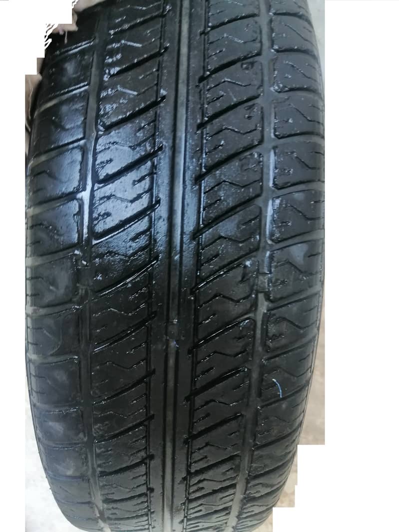 Imported tubeless tyres 145/70/12.03332070501. 0