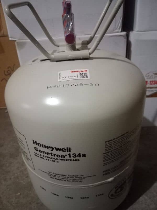 A. C Fridge Gases Available Honeywell Brand 9