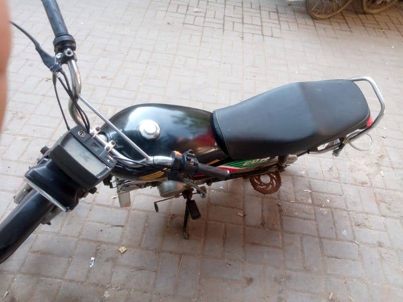 Honda cd 70 bilkol saf gadi  Hyderabad number 2