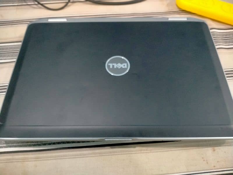 Dell latitude core i5 , 2nd generation 7