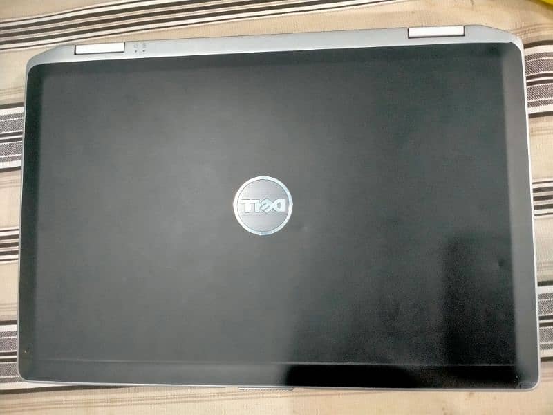 Dell latitude core i5 , 2nd generation 9