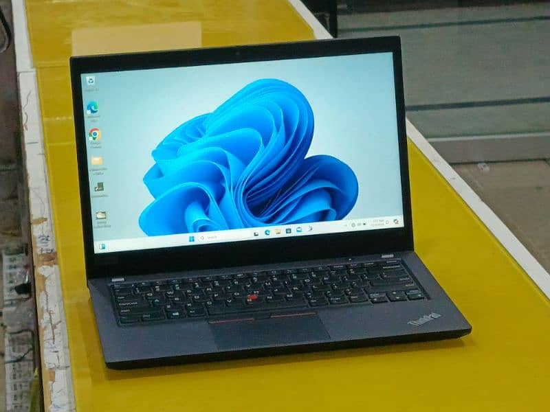 Lenovo T14 10th Gen i5 Best Laptop for Developer 0