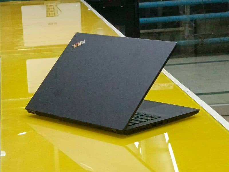 Lenovo T14 10th Gen i5 Best Laptop for Developer 3