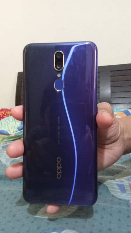 oppo F11 0