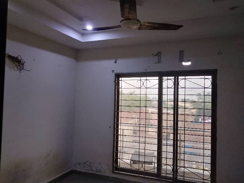 A Flat In Punjab Coop Housing Society 4