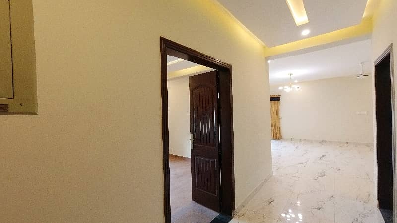 Find Your Ideal Facing Park Flat In Lahore Under Rs. 33500000 17