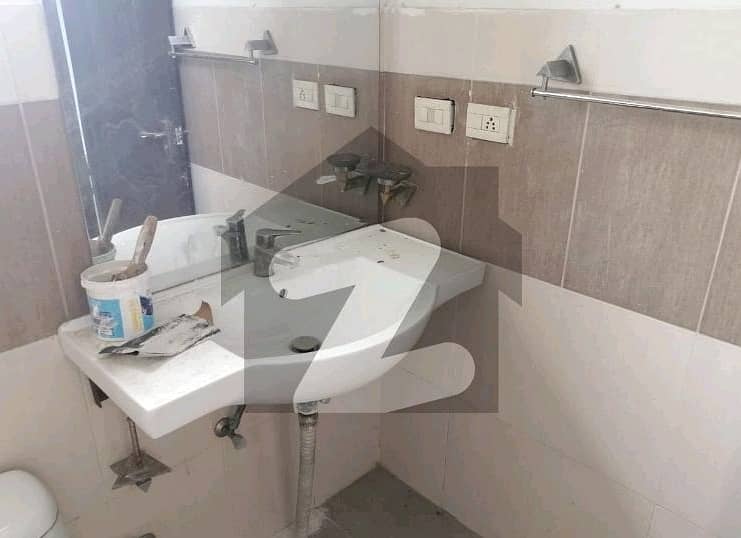 Ideal Flat In Lahore Available For Rs. 28500000 11