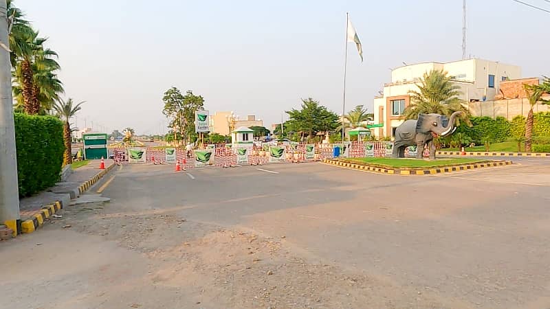 Safari Garden Lahore Housing Society Is A Project Of Hajvery Builders & Developers (PVT) 17